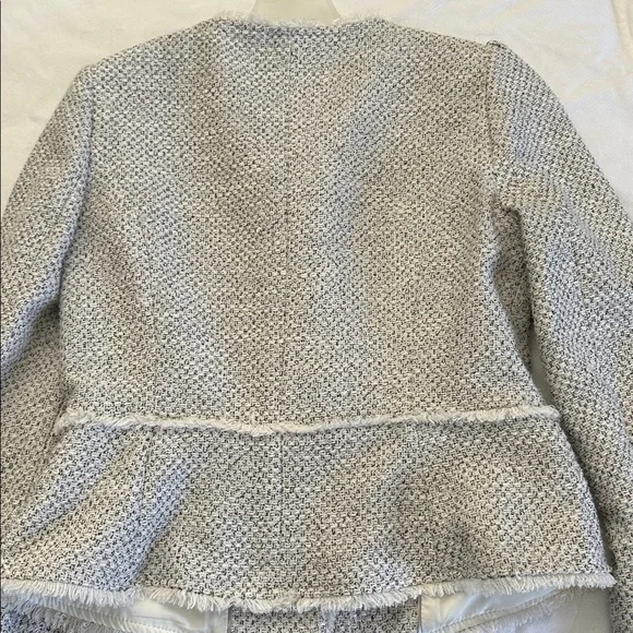 White House Black Market Tweed Gray Blazer - Picture 5 of 5